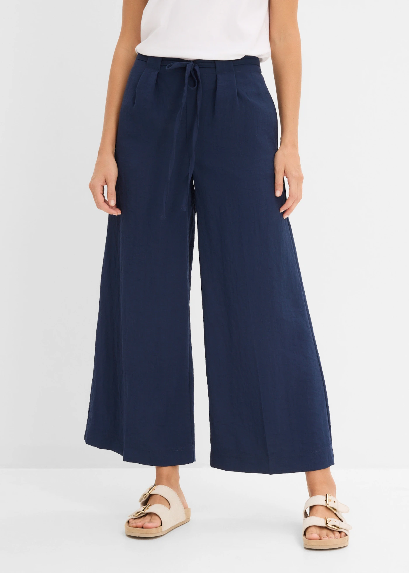 Jupe-culotte fluide en viscose majoritaire • bleu foncé • Boutique bonprix
