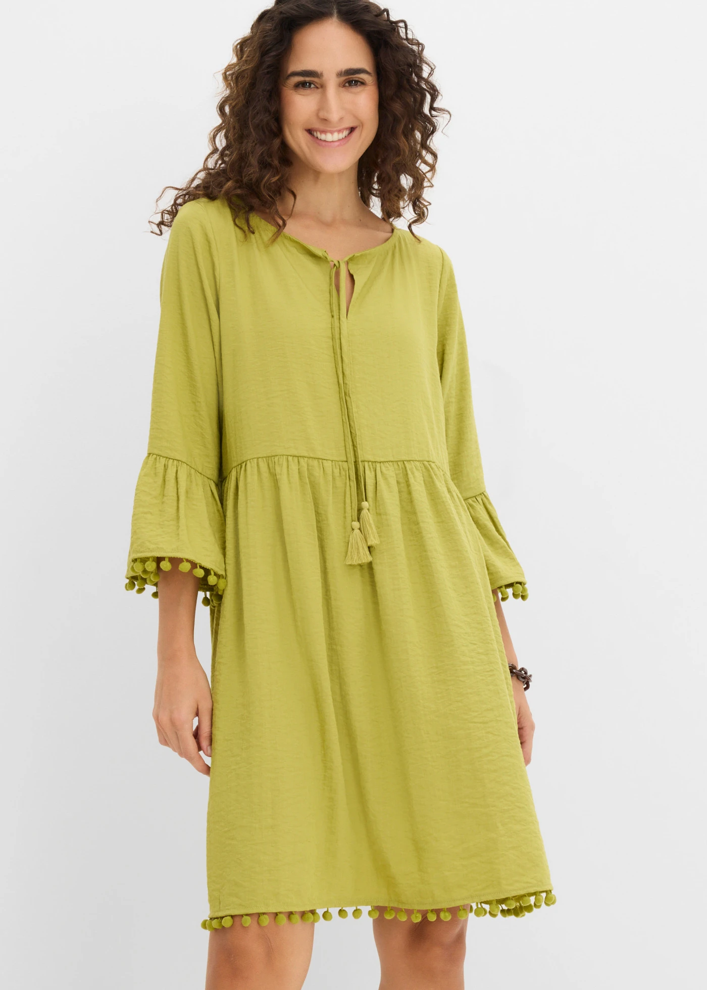 Robe fluide en viscose mélangée • vert cactus • Boutique bonprix