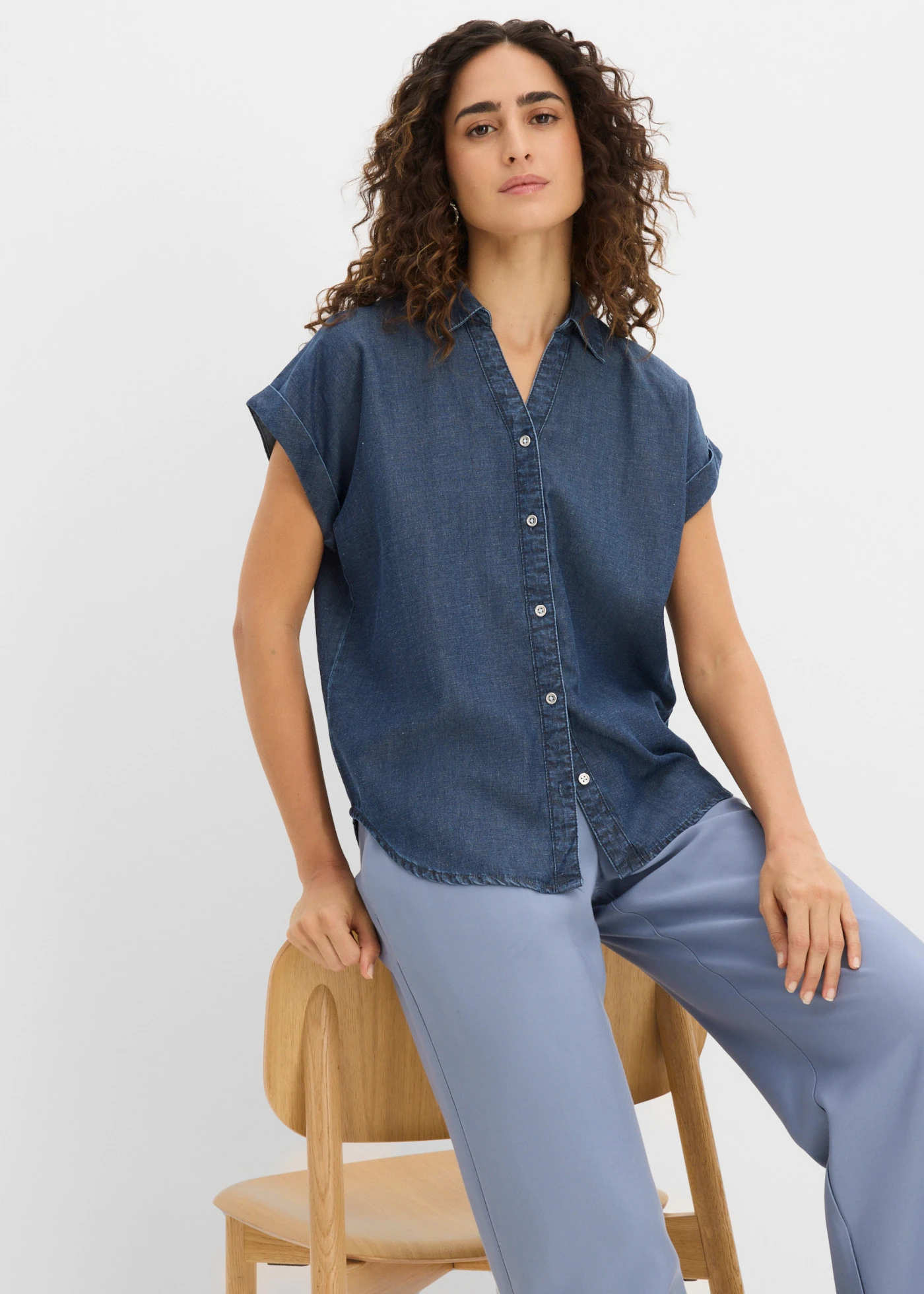 Bluză mâneci scurte cu in • bleumarin denim • magazin bonprix