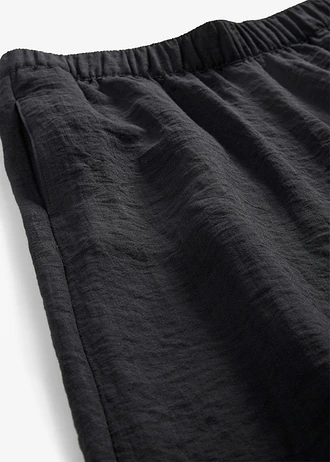 Spodnie culotte z lejącej mieszanki wiskozy • czarny plus size • sklep bonprix