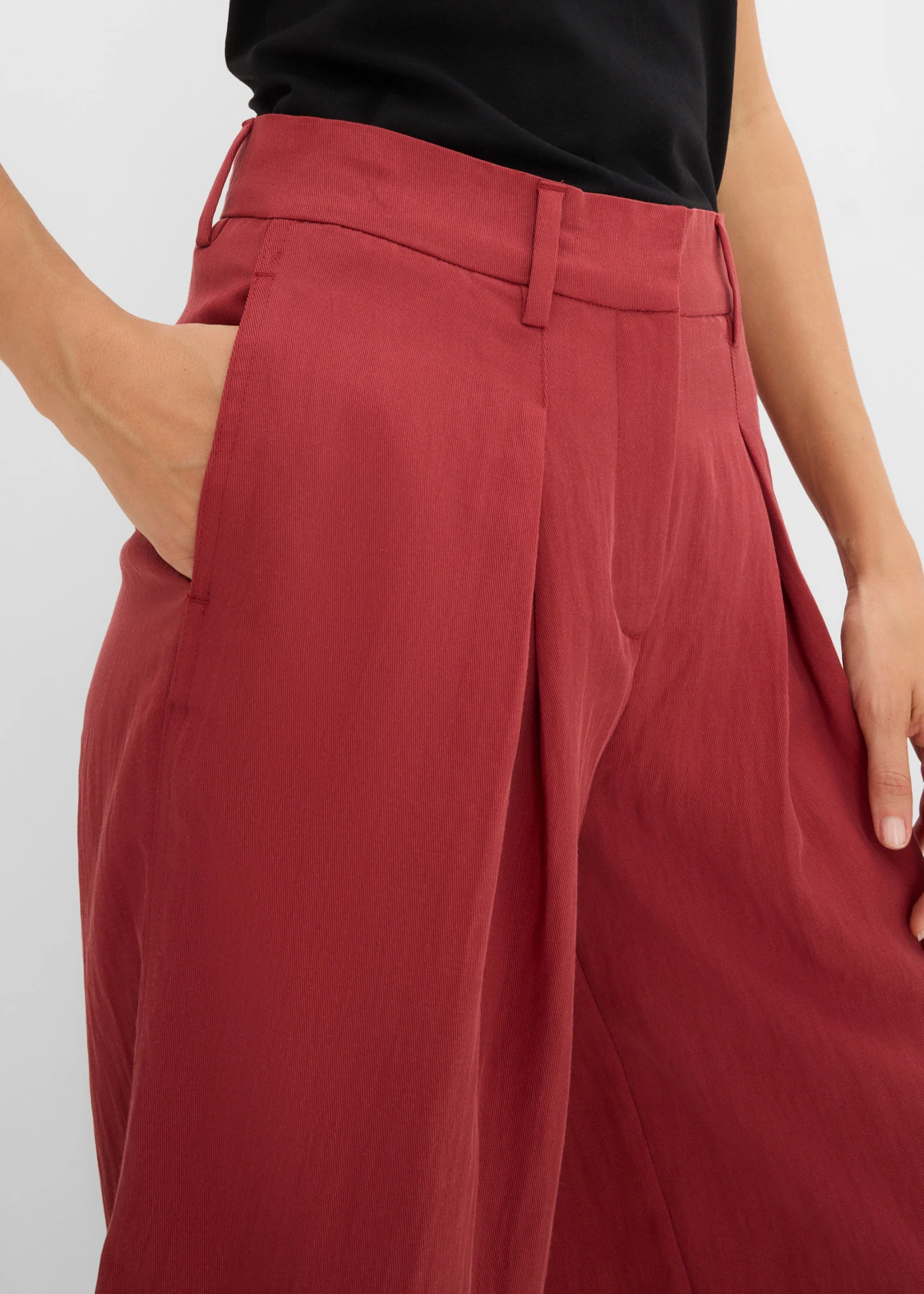 Bermuda en viscose mélangée • rouge désert • Boutique bonprix