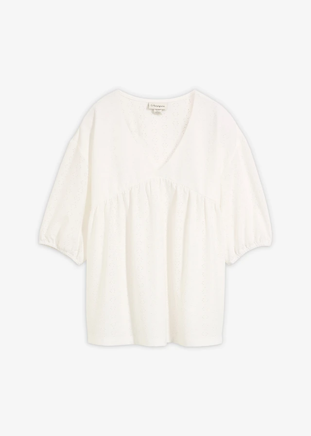 Blouse ornée de belles broderies