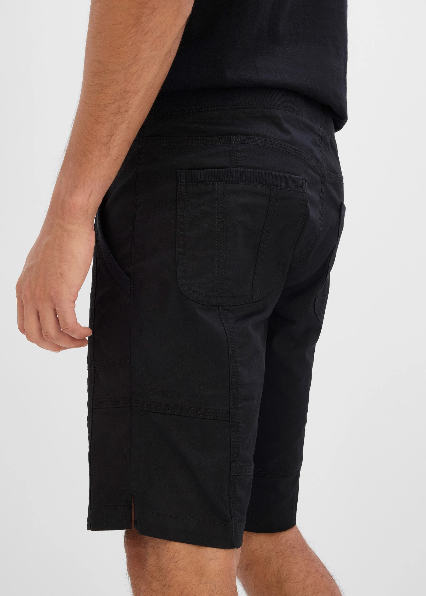 Sztreccs bermuda elasztikus derékpánttal, Regular Fit • fekete • bonprix áruház