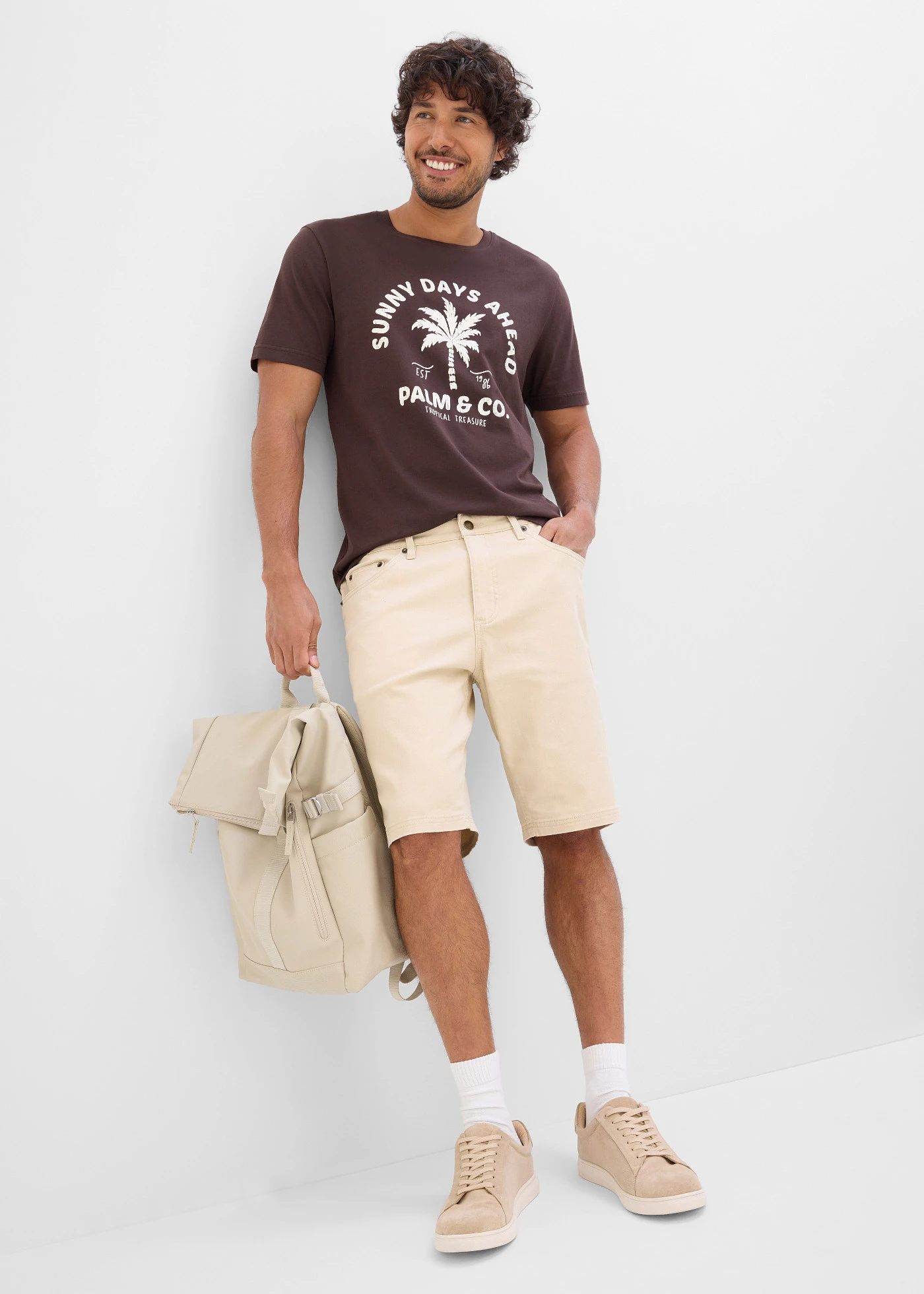 T-shirt van puur katoen • donkerbruin met print • bonprix online shop
