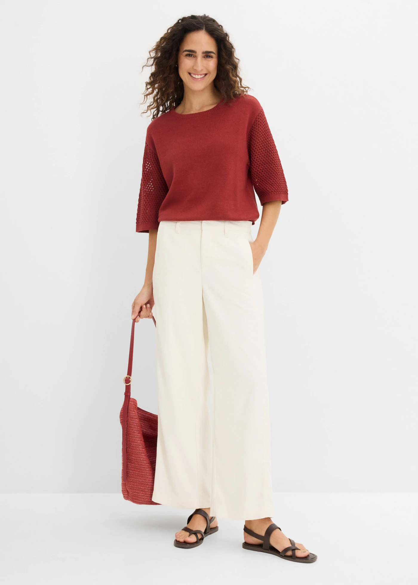 Pantaloni de vară ceva mai scurți • ecru • magazin bonprix