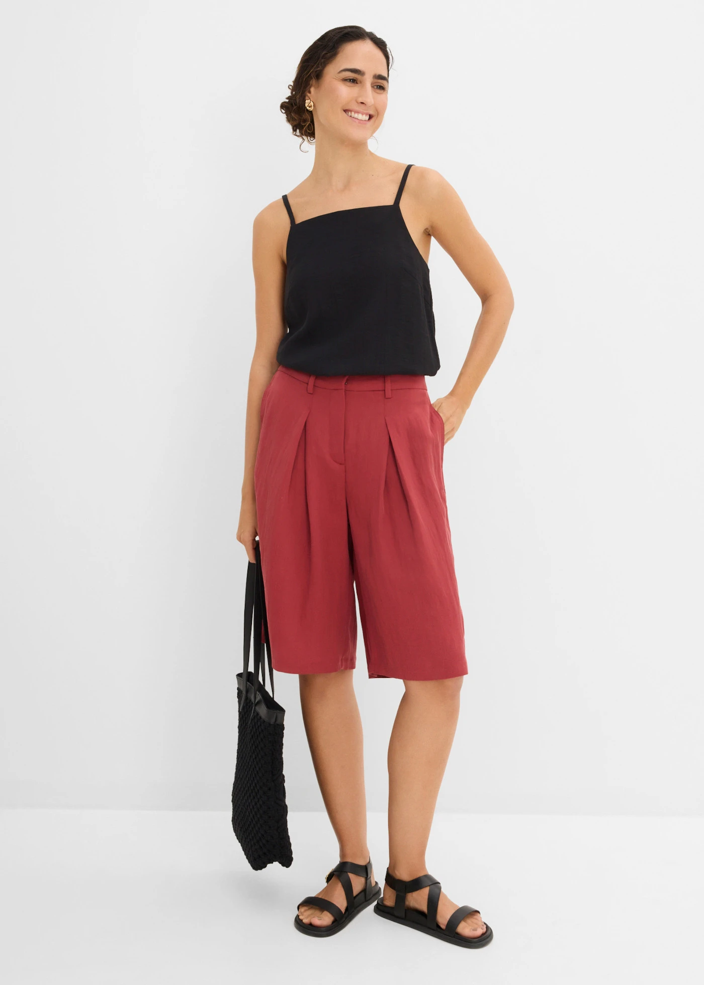 Top aspect plissé • noir • Boutique bonprix