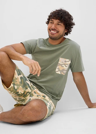 T-shirt slim 100% coton avec poche poitrine • vert mousse • Boutique bonprix