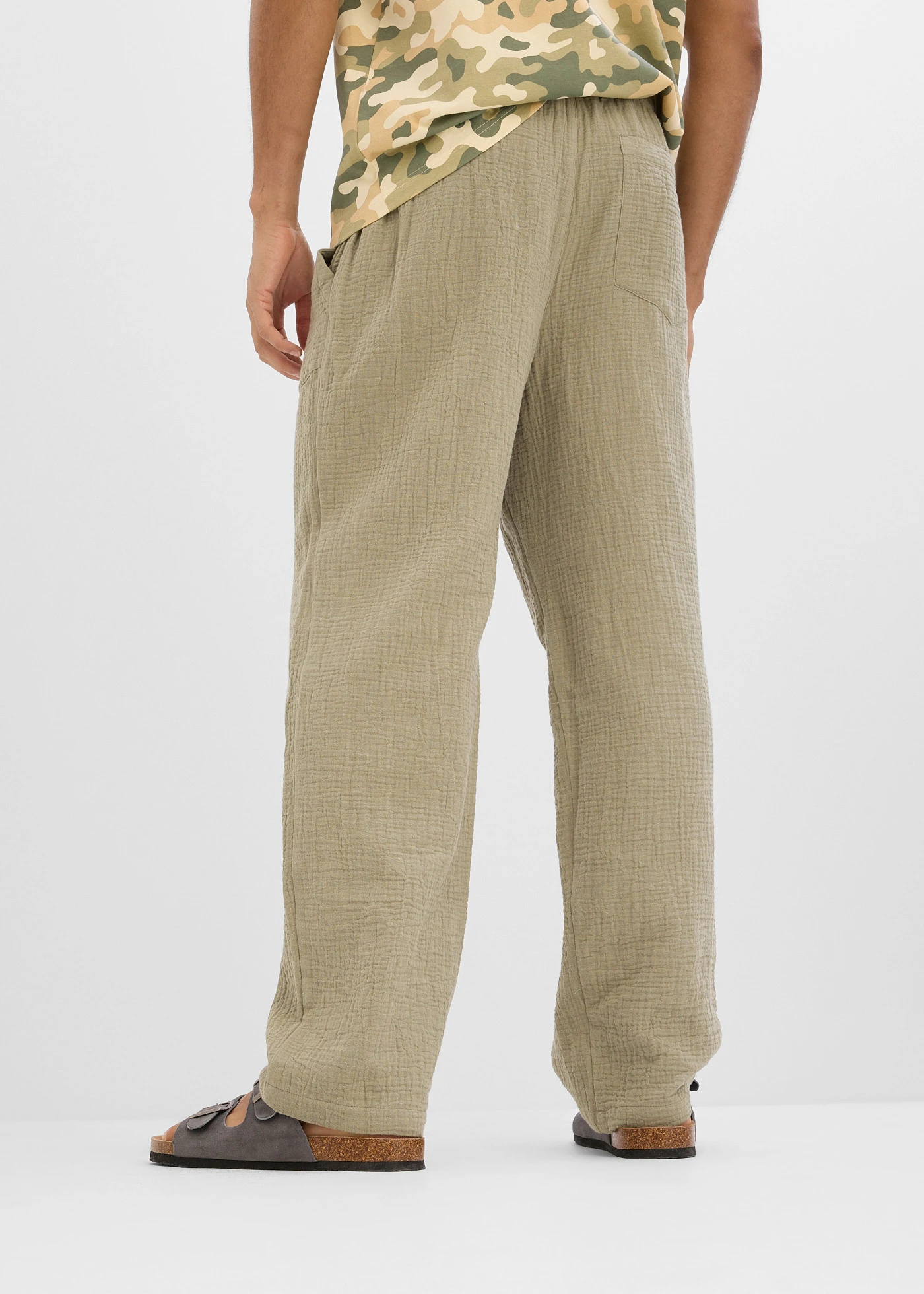 Kalhoty bez zapínání z měkkého mušelínu, Loose Fit, Tapered • kouřově olivová • bonprix obchod