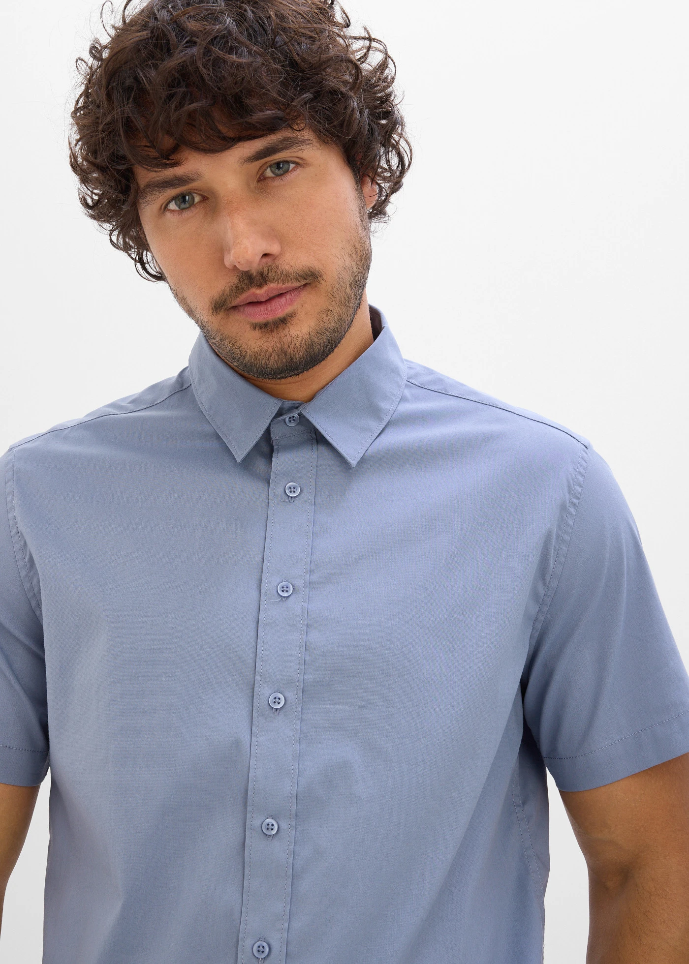 Cămașă slim fit, stretch, cu mânecă scurtă • albastru fumuriu • magazin bonprix