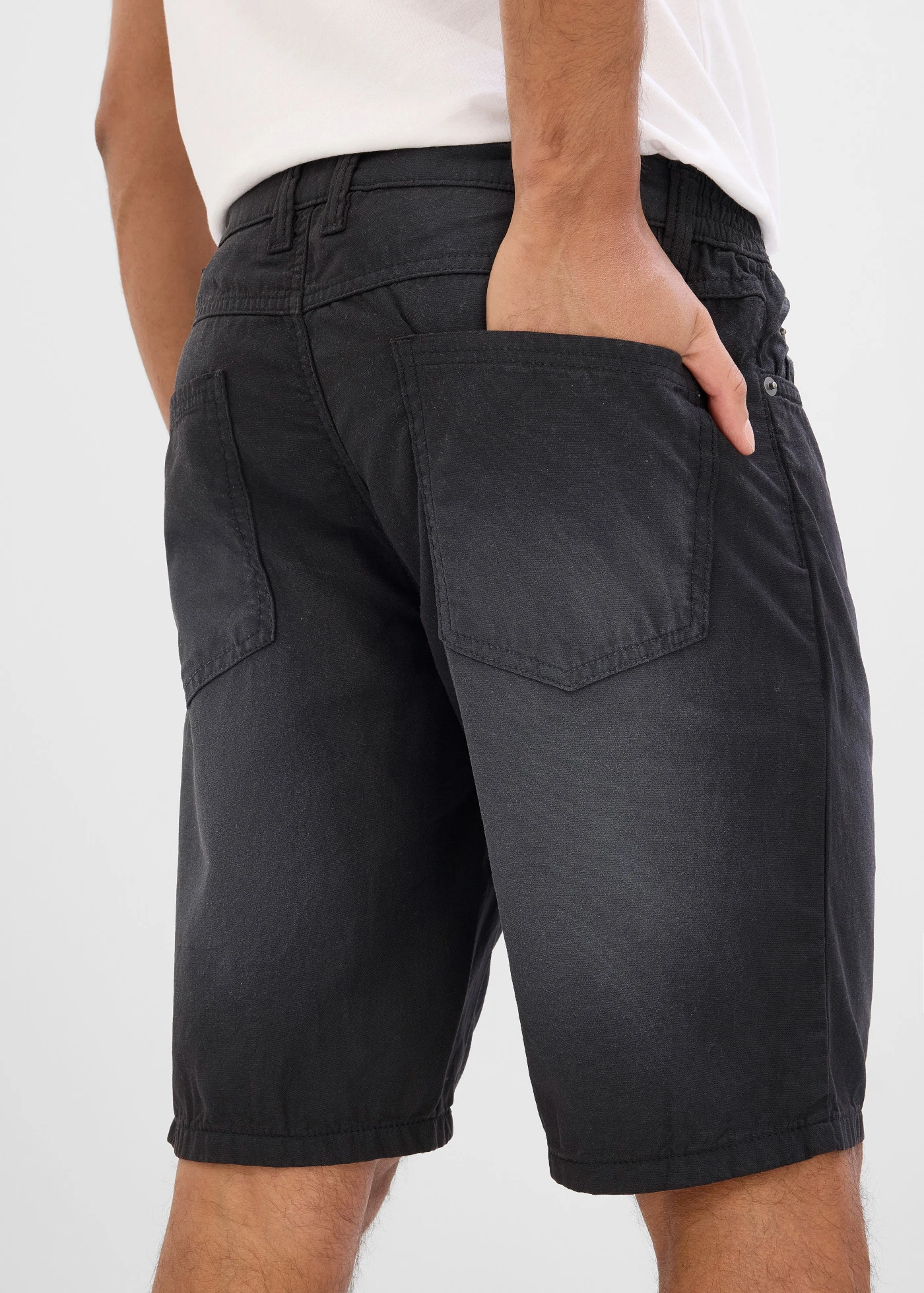 Lehké bermudy s pružným pasem, z barveného denimu, střih Regular Fit (2 ks v balení) • světle písková + černý denim • bonprix obchod