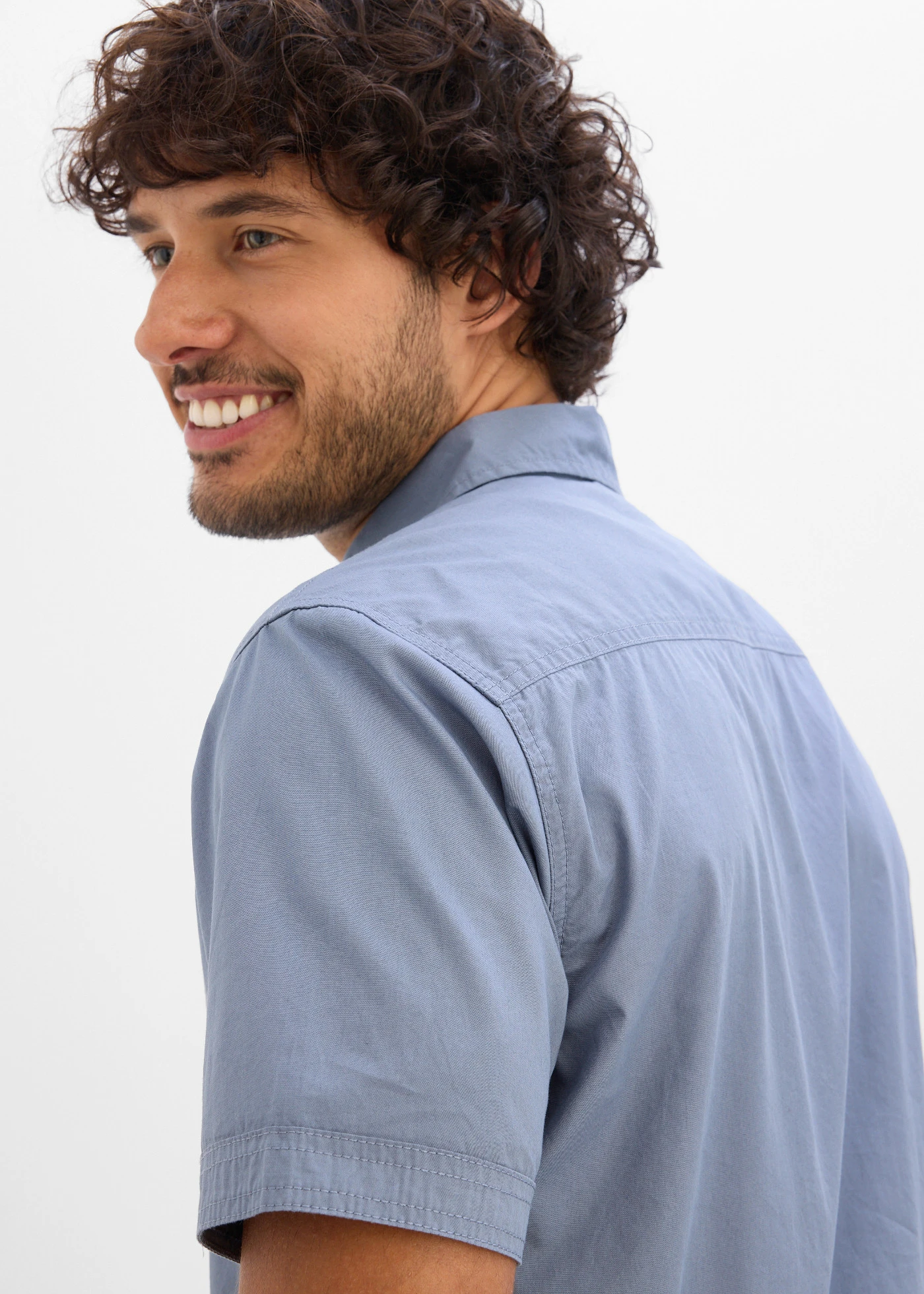 Košile s krátkým rukávem, Slim Fit • kouřově modrá s potiskem • bonprix obchod