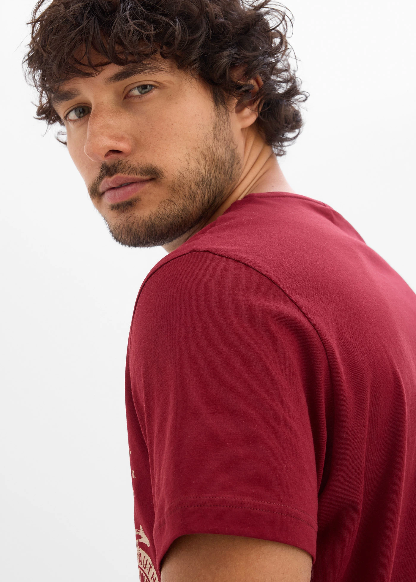 T-shirt 100% coton • rouge rubis imprimé • Boutique bonprix