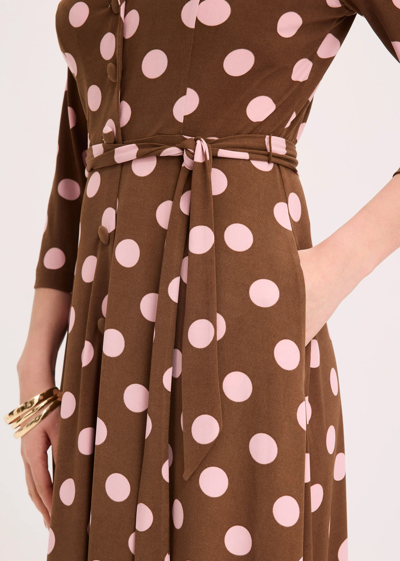 Ingruha megkötős pánttal  (2-részes szett) • pöttyös barna/hamu rózsaszín • bonprix áruház