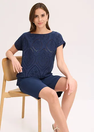 T-shirt à broderies anglaises • bleu foncé • Boutique bonprix