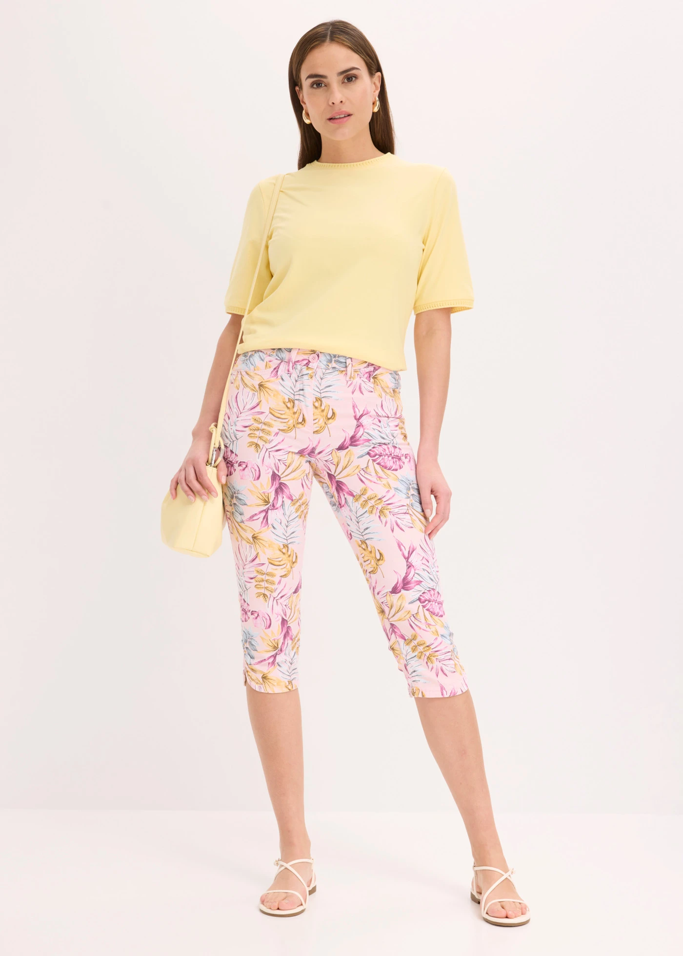 Pantaloni capri • roz-cristal/maro • magazin bonprix