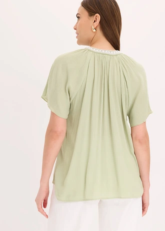 Tunică din viscoză cu efect texturat crinkle • verde pal-ecru • magazin bonprix