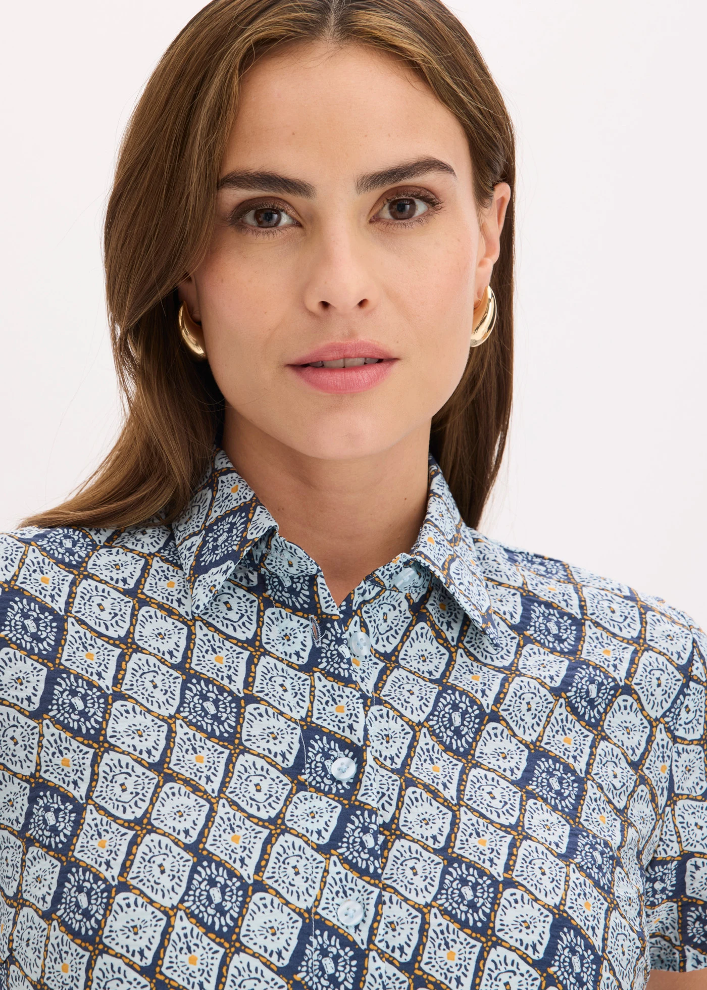 Blouse met korte mouwen met viscose • lichtblauw-donkerblauw grafische print • bonprix online shop