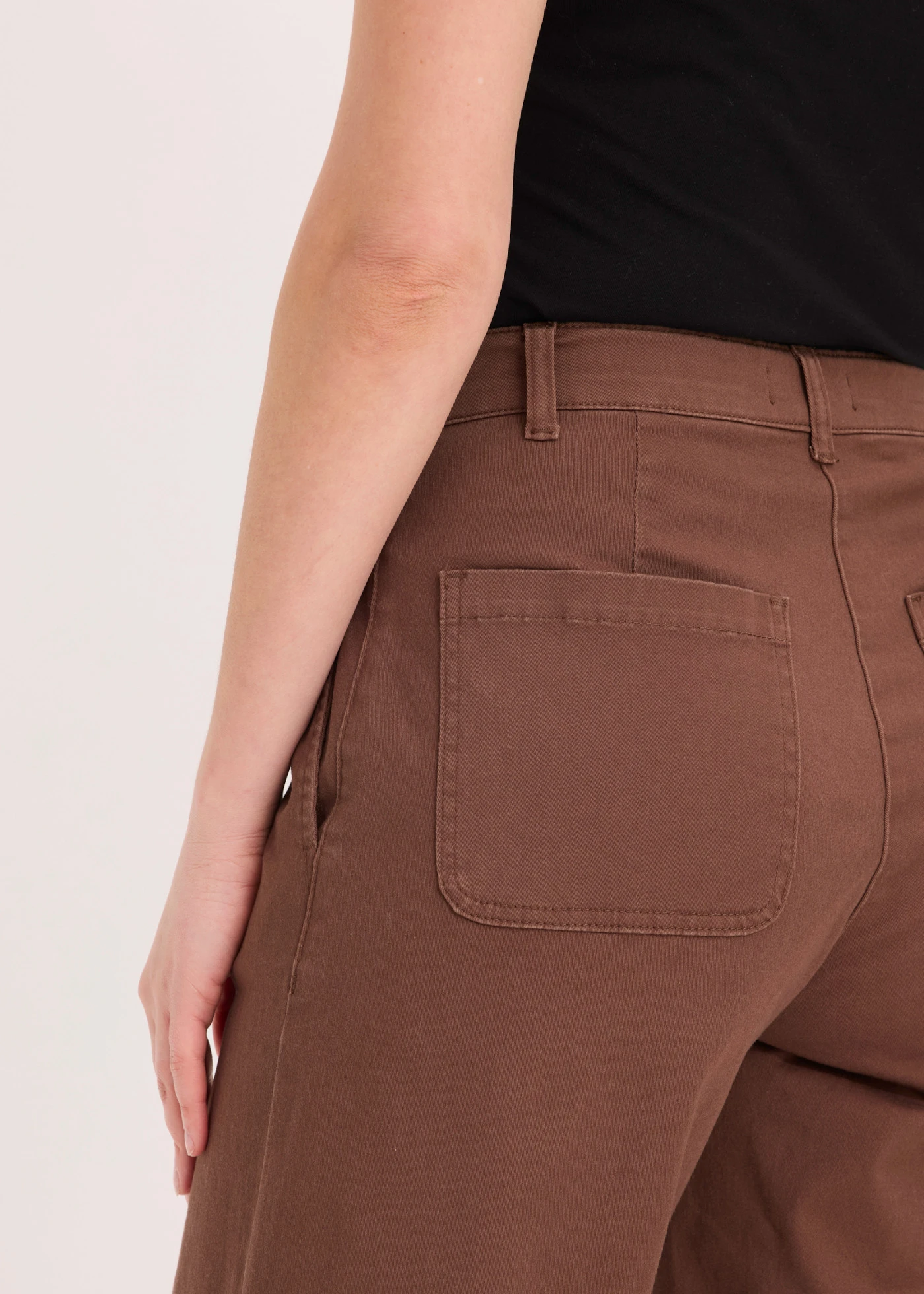 Bermude Wide Leg din twill elastic • maro • magazin bonprix