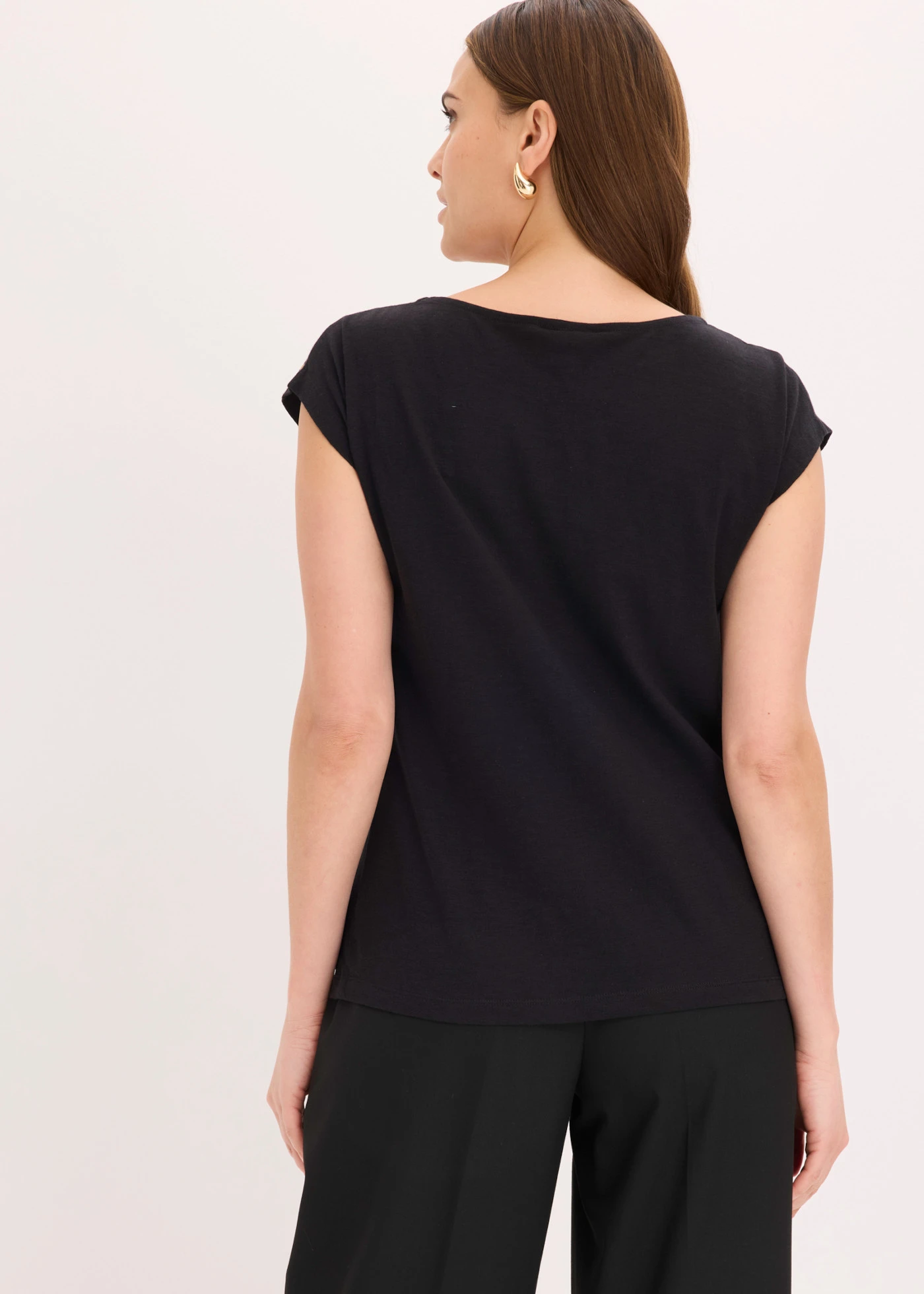 T-shirt avec sequins • noir-new beige-doré métallisé imprimé • Boutique bonprix