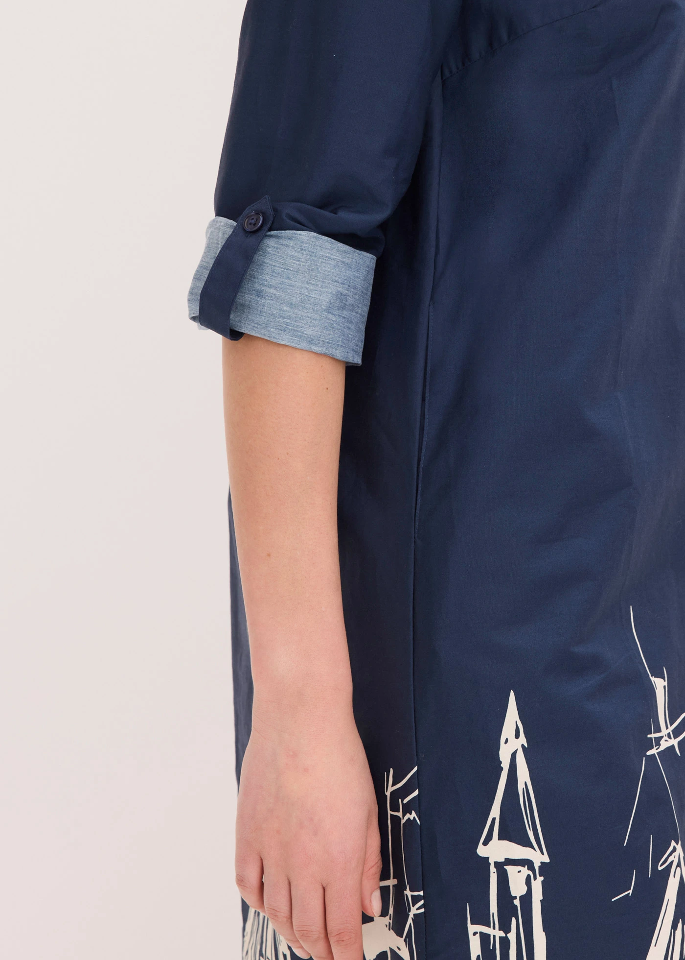 Overhemdjurk van katoenpopeline • donkerblauw-ecru grafische print • bonprix online shop