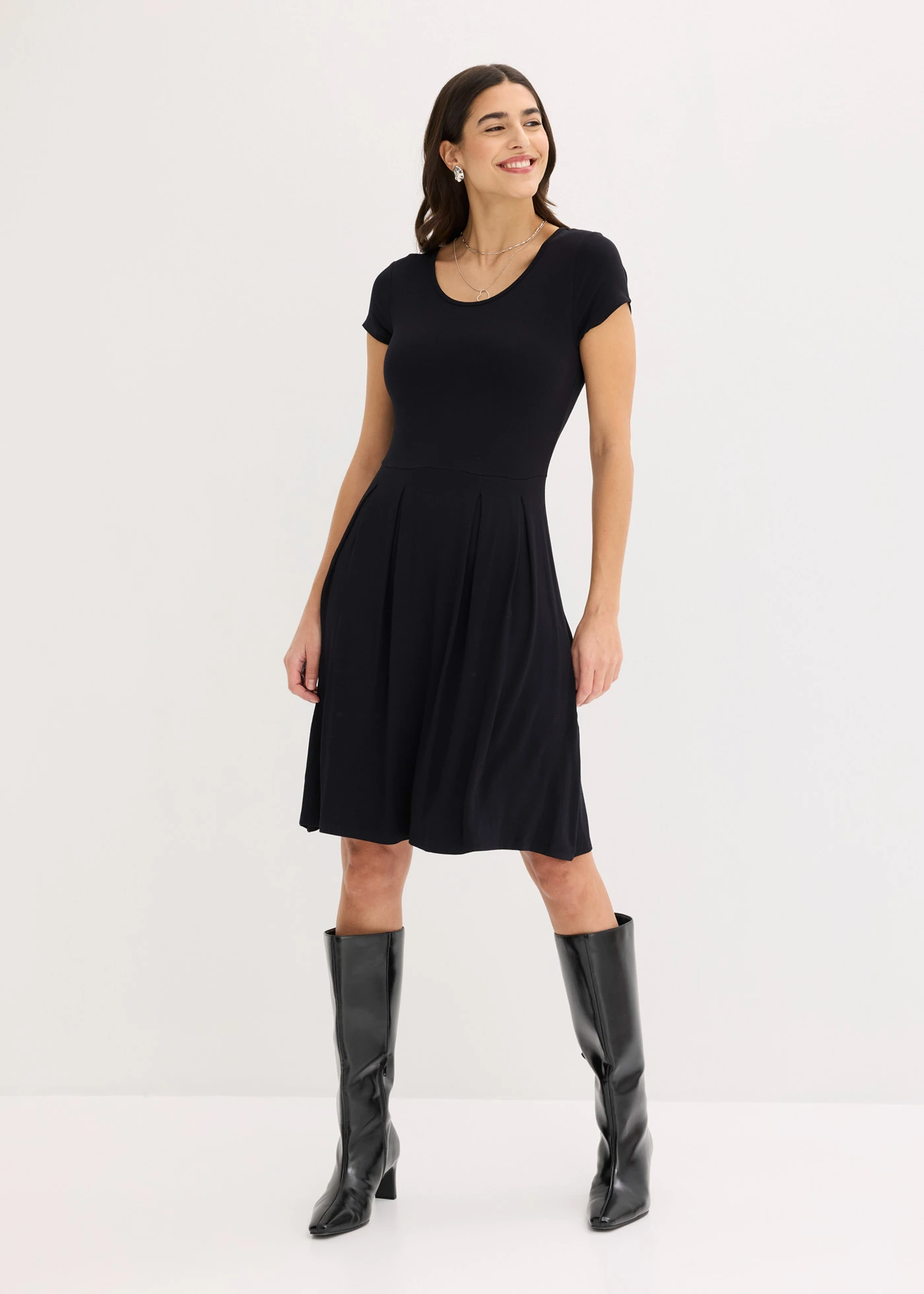 Robe en jersey viscose • noir • Boutique bonprix