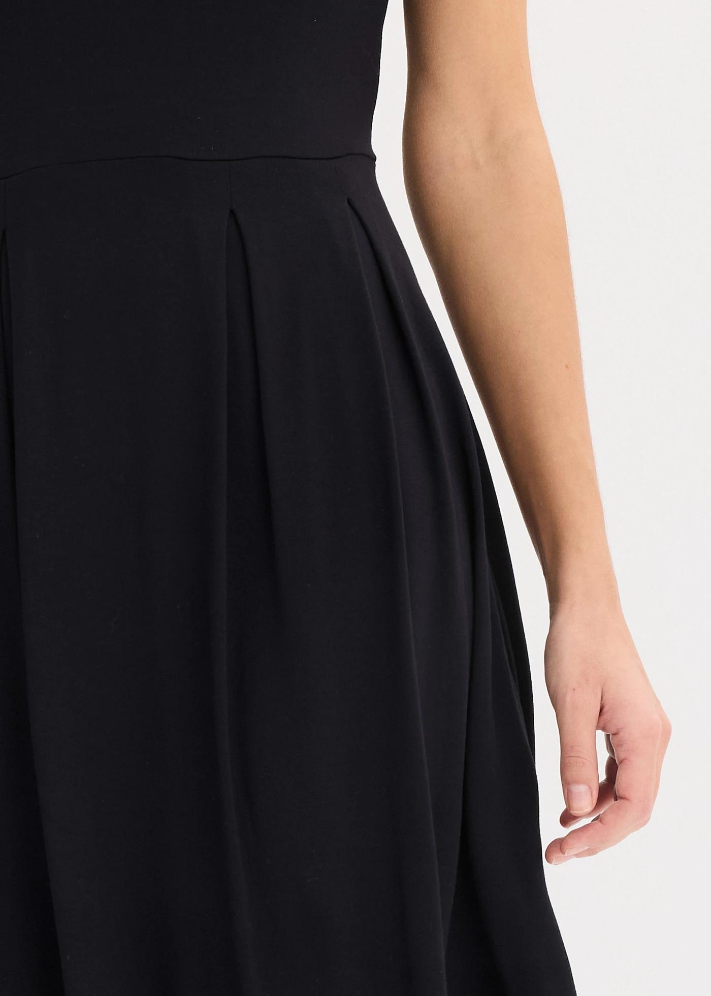 Robe en jersey viscose • noir • Boutique bonprix