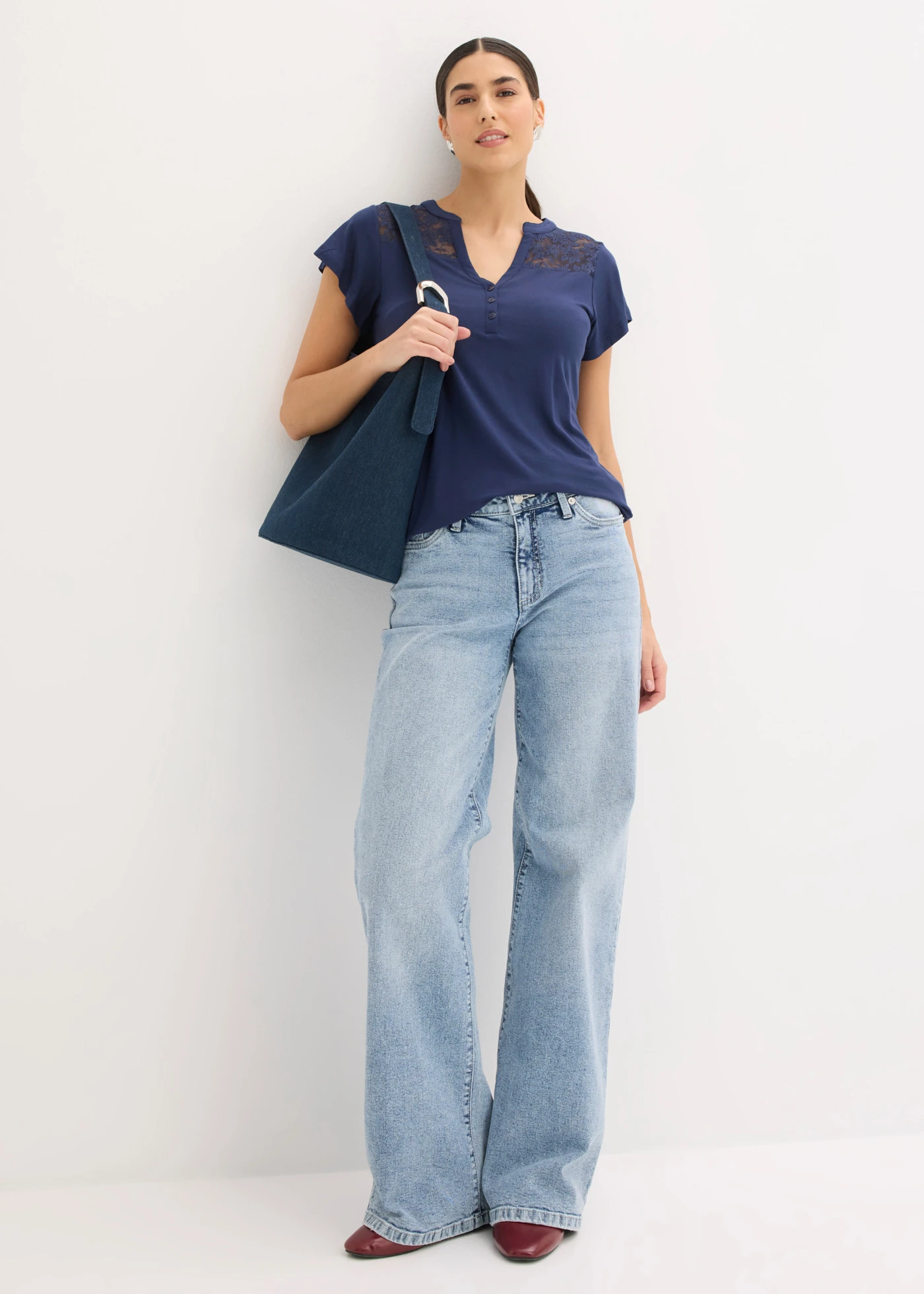 Bluză henley din amestec cu viscoză • bleumarin • magazin bonprix