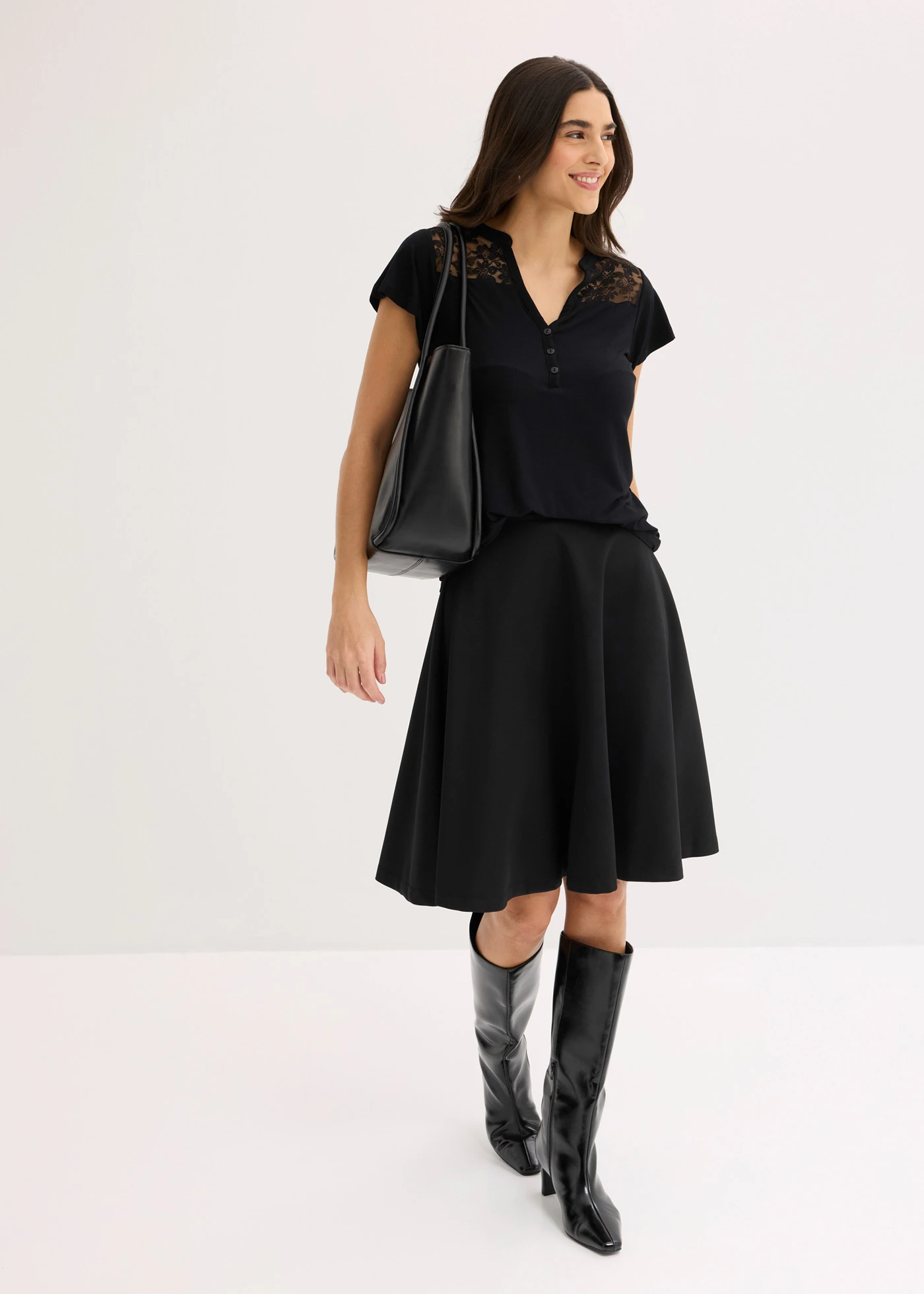 Henley shirt in een viscosemix • zwart • bonprix online shop