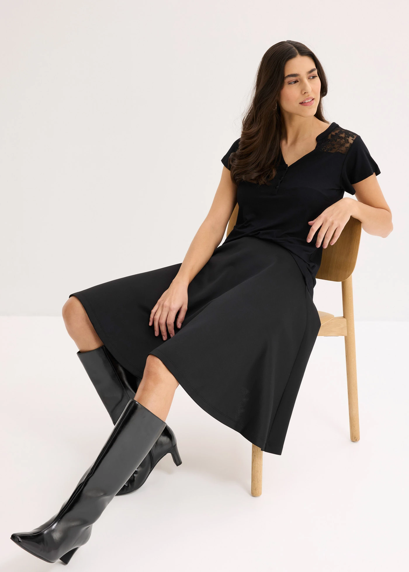 Henley shirt in een viscosemix • zwart • bonprix online shop