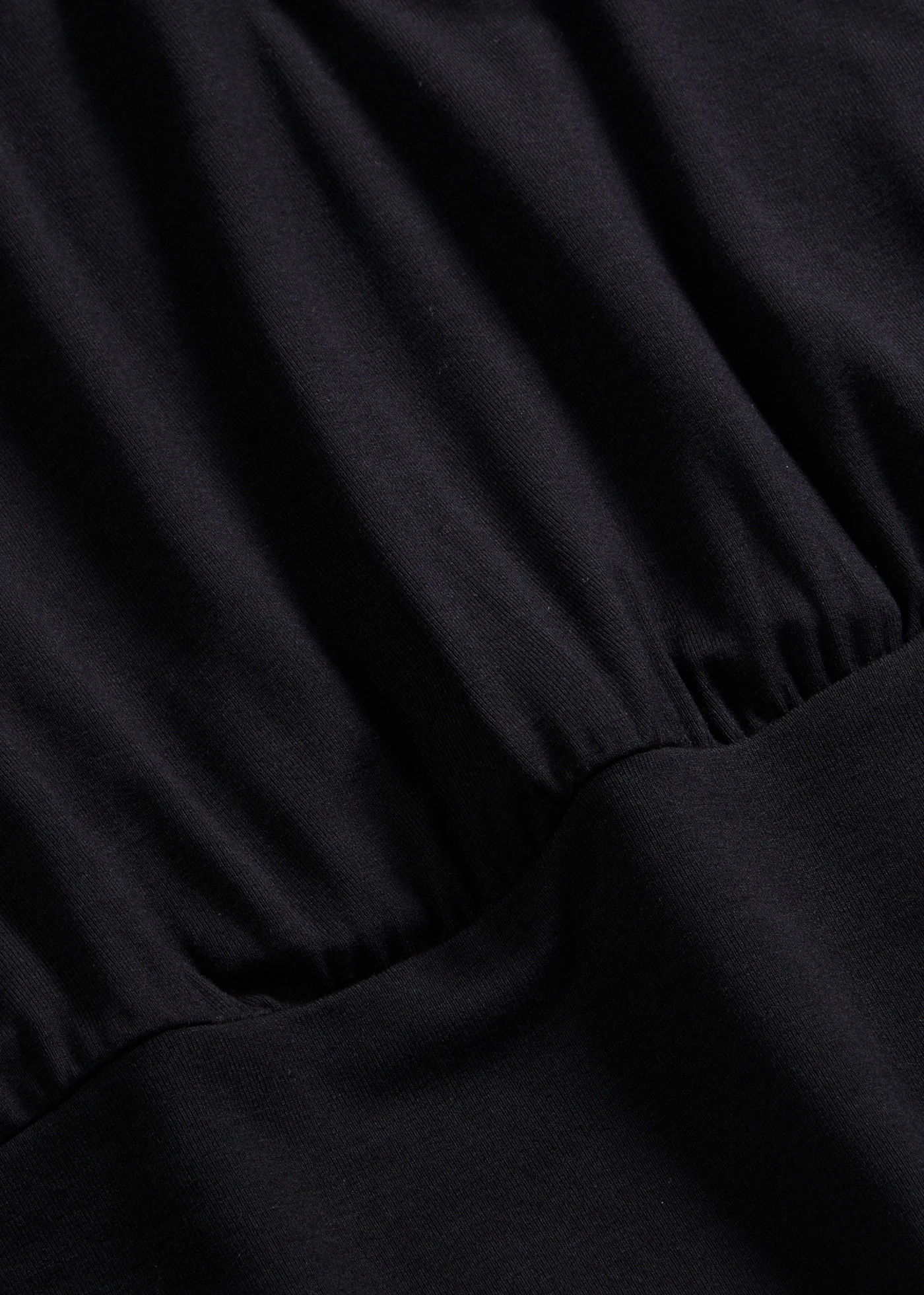 Póló puha viszkóz-keverékből • fekete • bonprix áruház