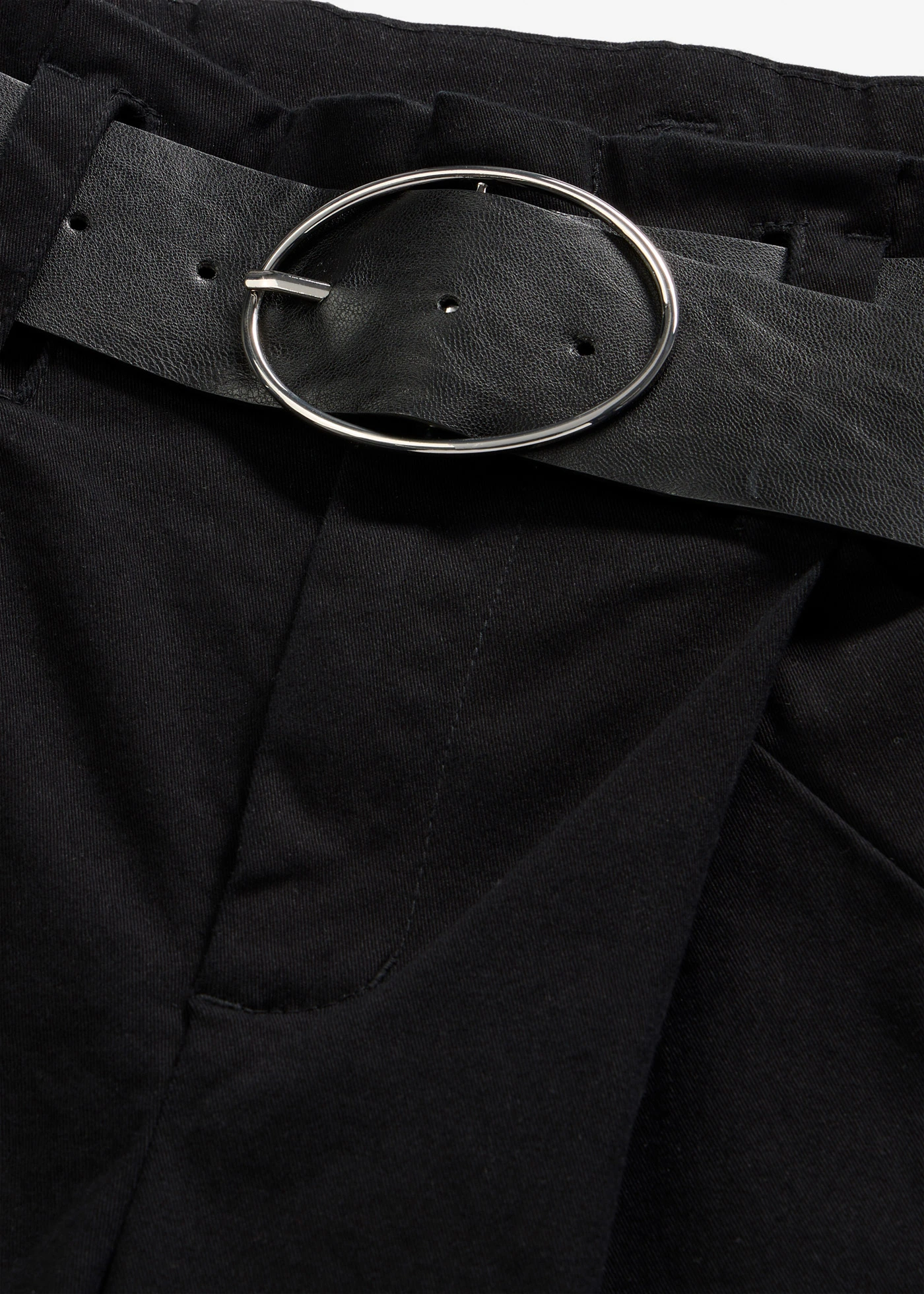 Pantalon à pinces en coton extensible • noir • Boutique bonprix