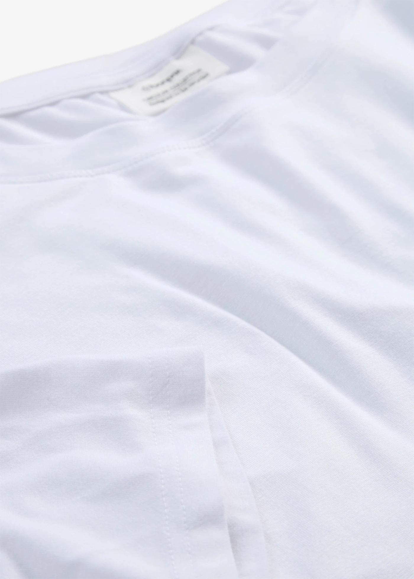 T-shirt oversized z lejącej wiskozy • biały • sklep bonprix