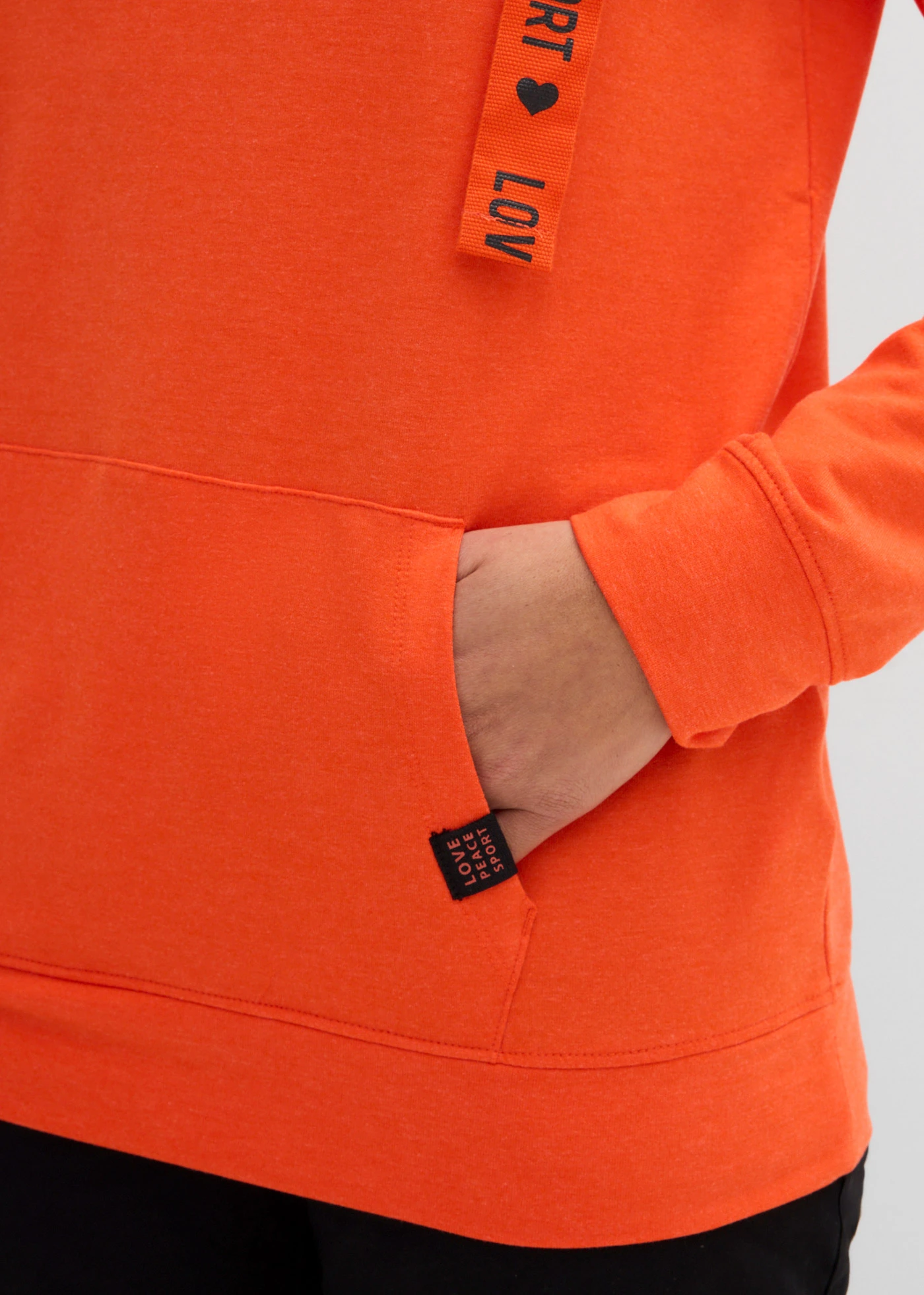 Sweat à capuche doux • orange sanguine • Boutique bonprix