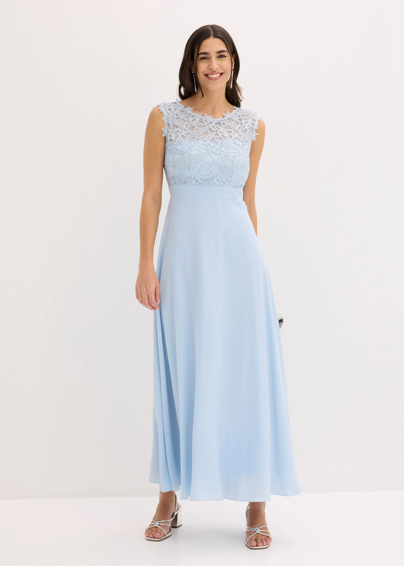 Maxi jurk met kant • blauw poudre • bonprix online shop