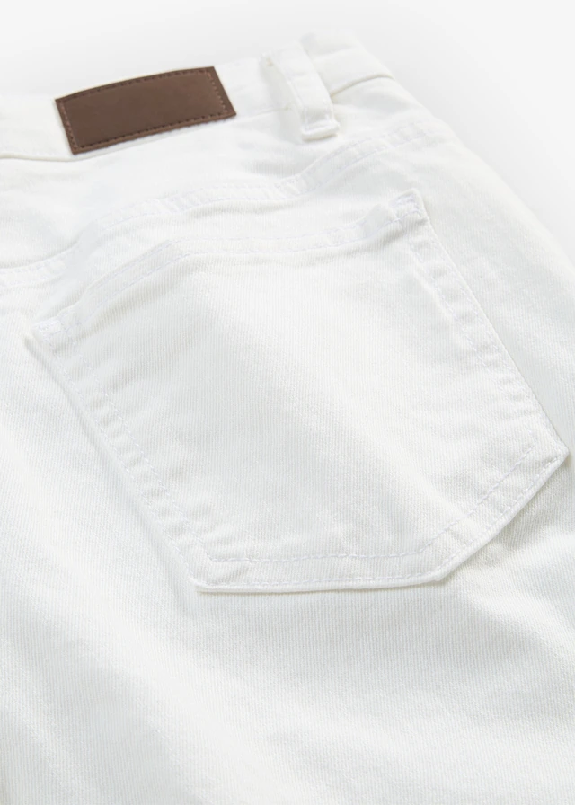 Mom jeans mid waist, long • wit • product-page.page-title-suffix