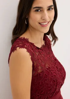 Sukienka koronką • czerwony rubinowy • sklep bonprix