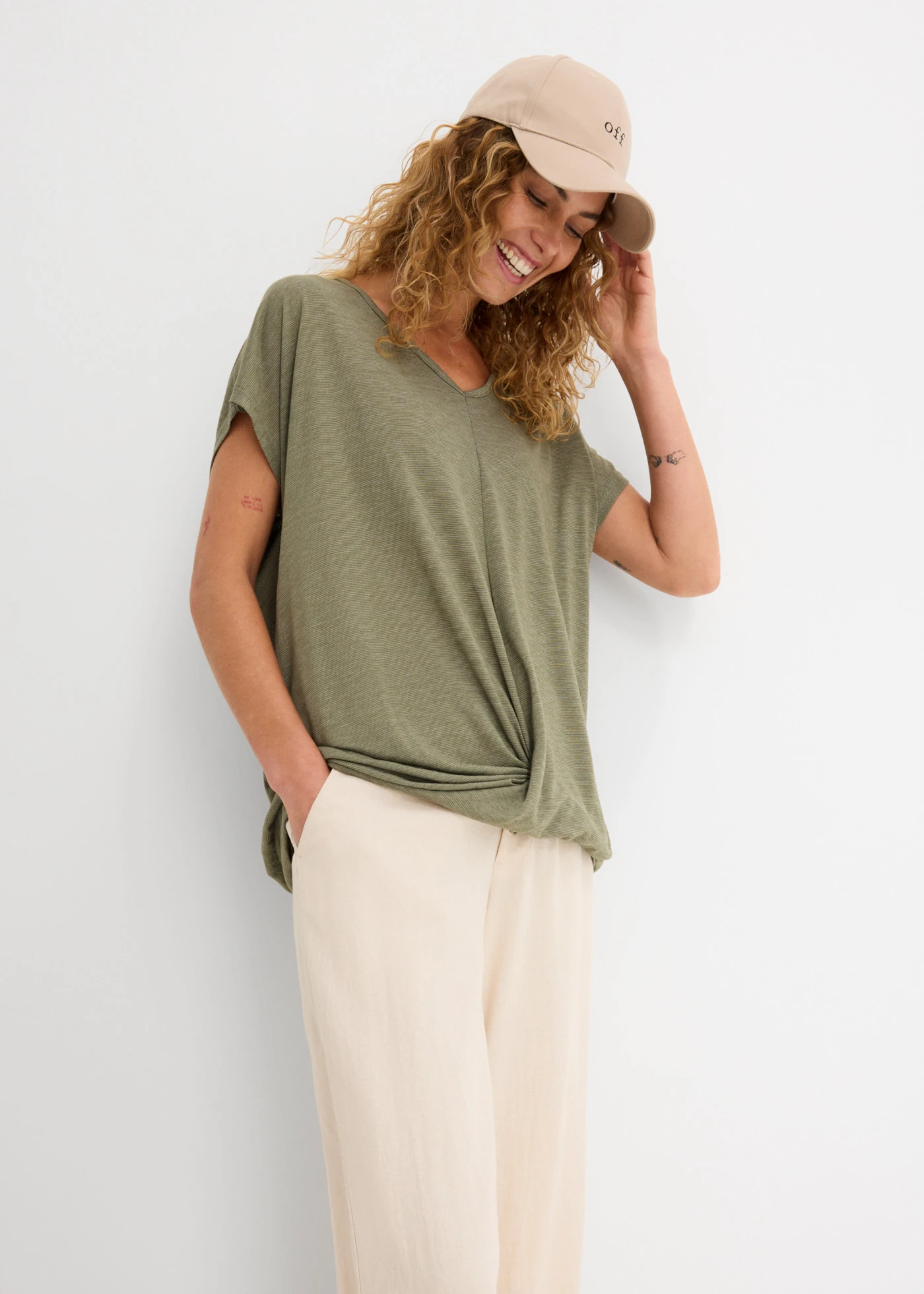 T-shirt en viscose mélangée • vert argile chiné • Boutique bonprix