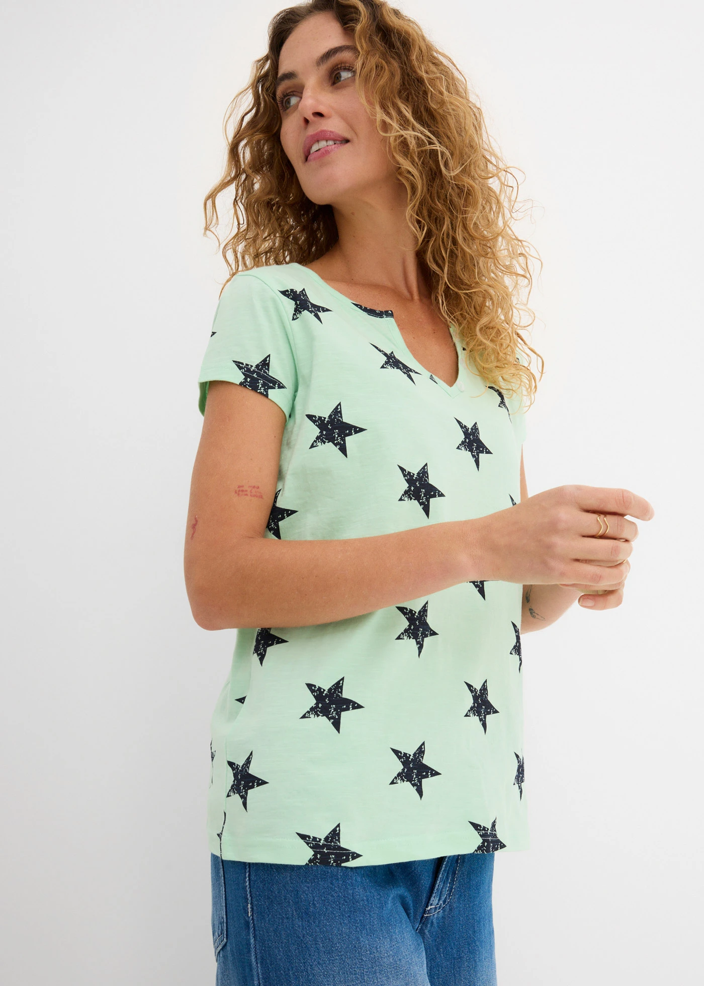 Shirt met sterrenprint • groen-donkerblauw gedessineerd • bonprix online shop