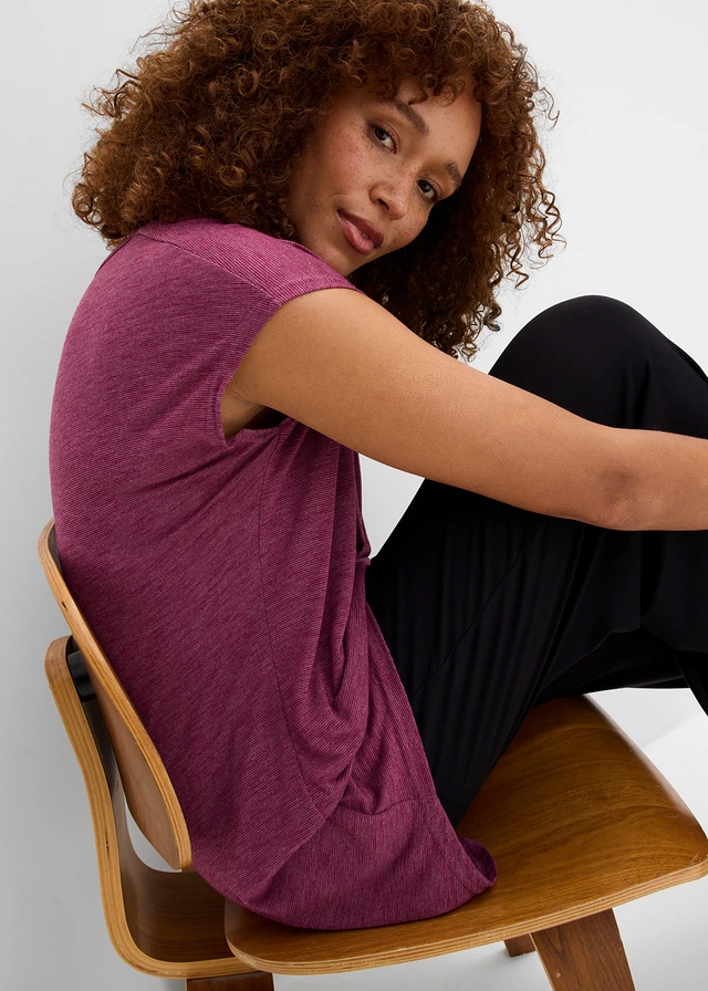 Longshirt in een viscosemix • bessen mult • product-page.page-title-suffix