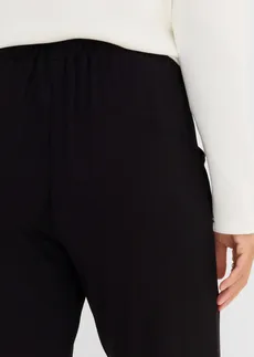 Sportovní kalhoty z viskózové směsi, 7/8 délka • černá • bonprix obchod