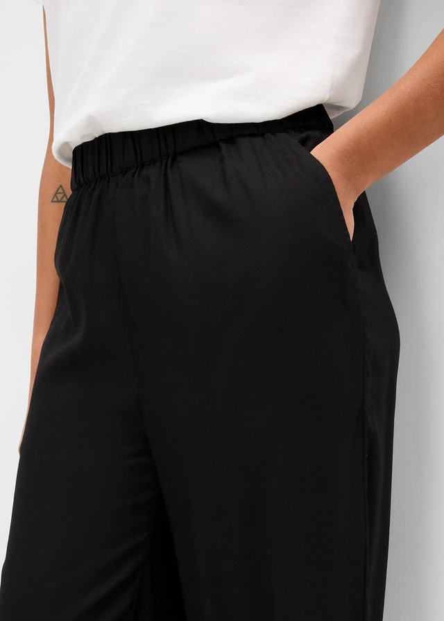 Viscose instapbroek met comfortband en wijde pijpen • zwart • product-page.page-title-suffix
