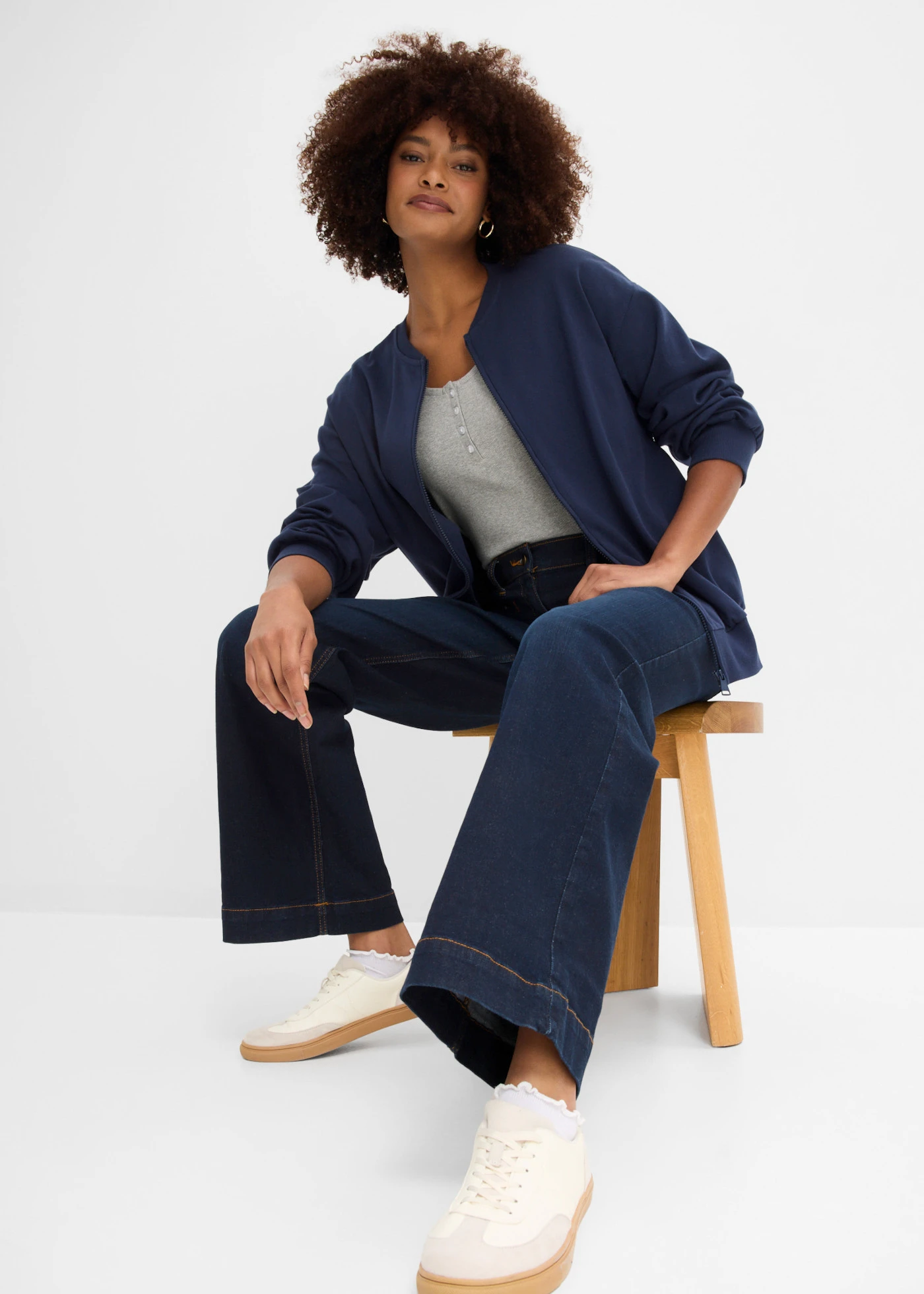 Wide leg jeans mid waist, comfort tailleband • donkerblauw denim used • bonprix online shop