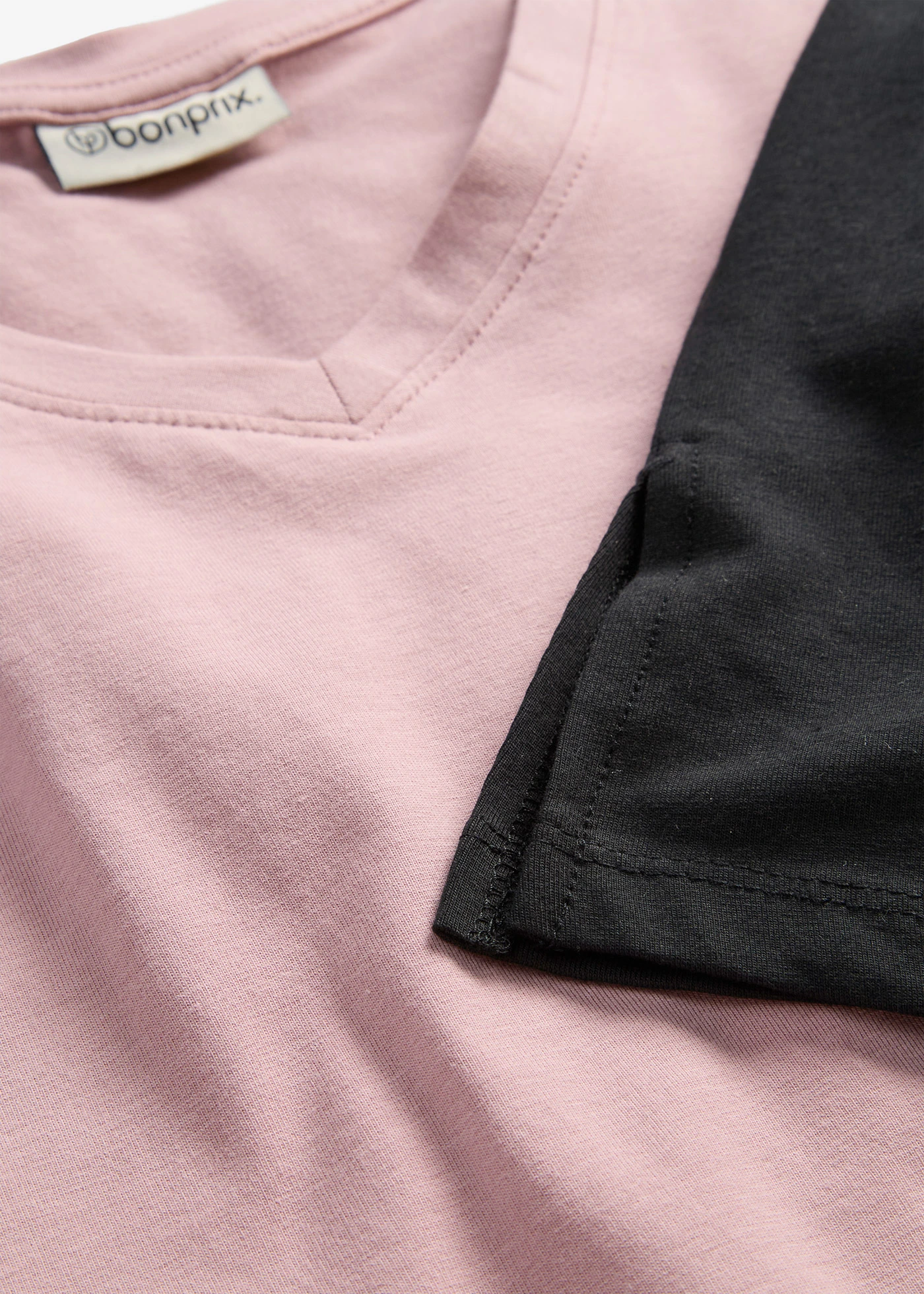 Basic longshirt met V-hals (set van 2) • zwart+rozenhout • bonprix online shop