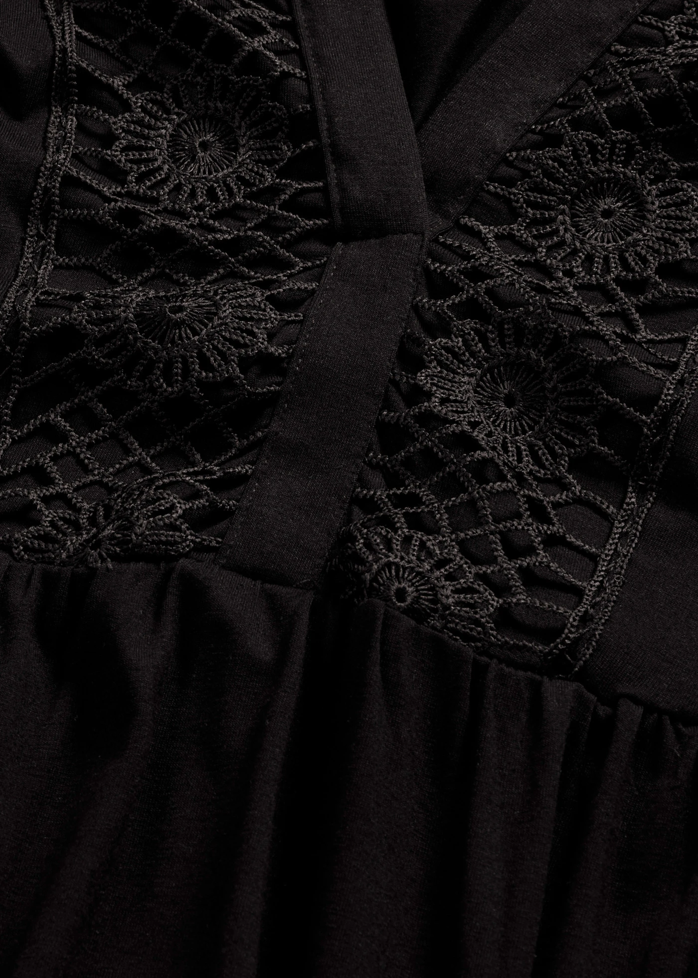 Tunikové šaty z měkké viskózy • černá • bonprix obchod