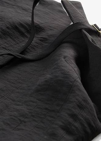 Top in een viscosemix met plissélook • zwart • bonprix online shop