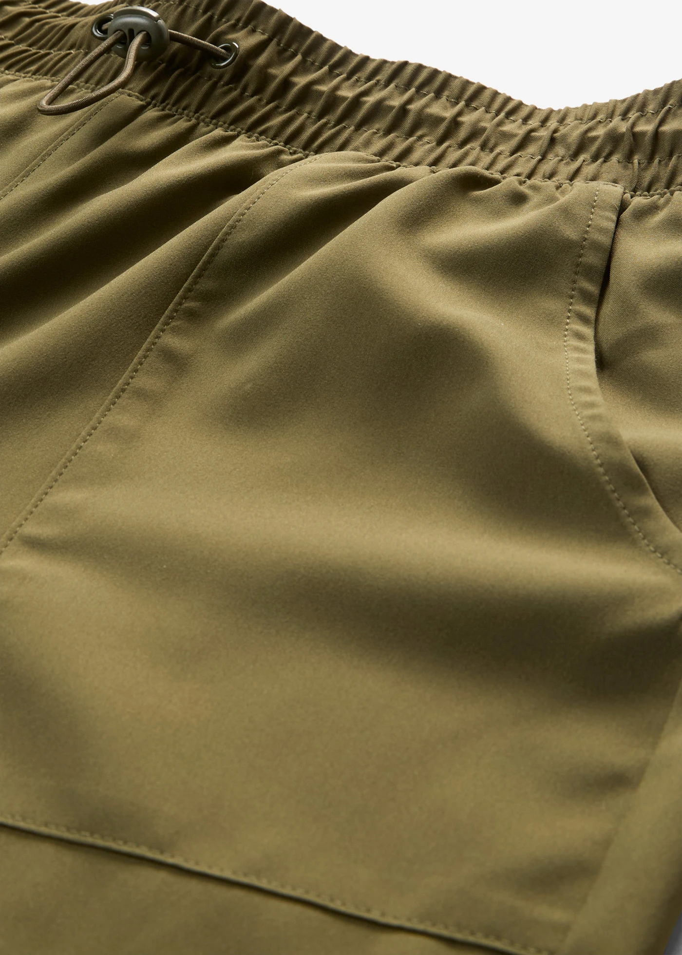 Spodnie trekkingowe z marszczeniem, szybko schnące • ciemnooliwkowy • sklep bonprix
