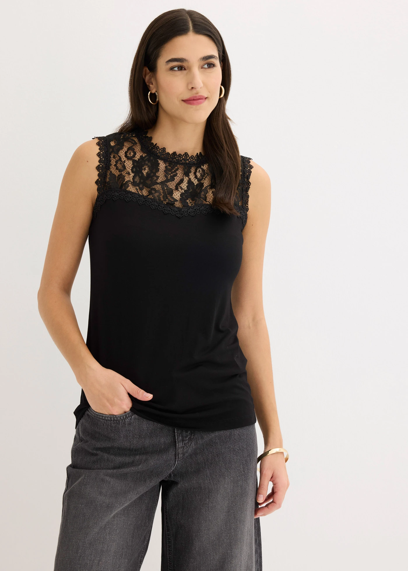 Top van een zachte viscosemix • zwart • bonprix online shop