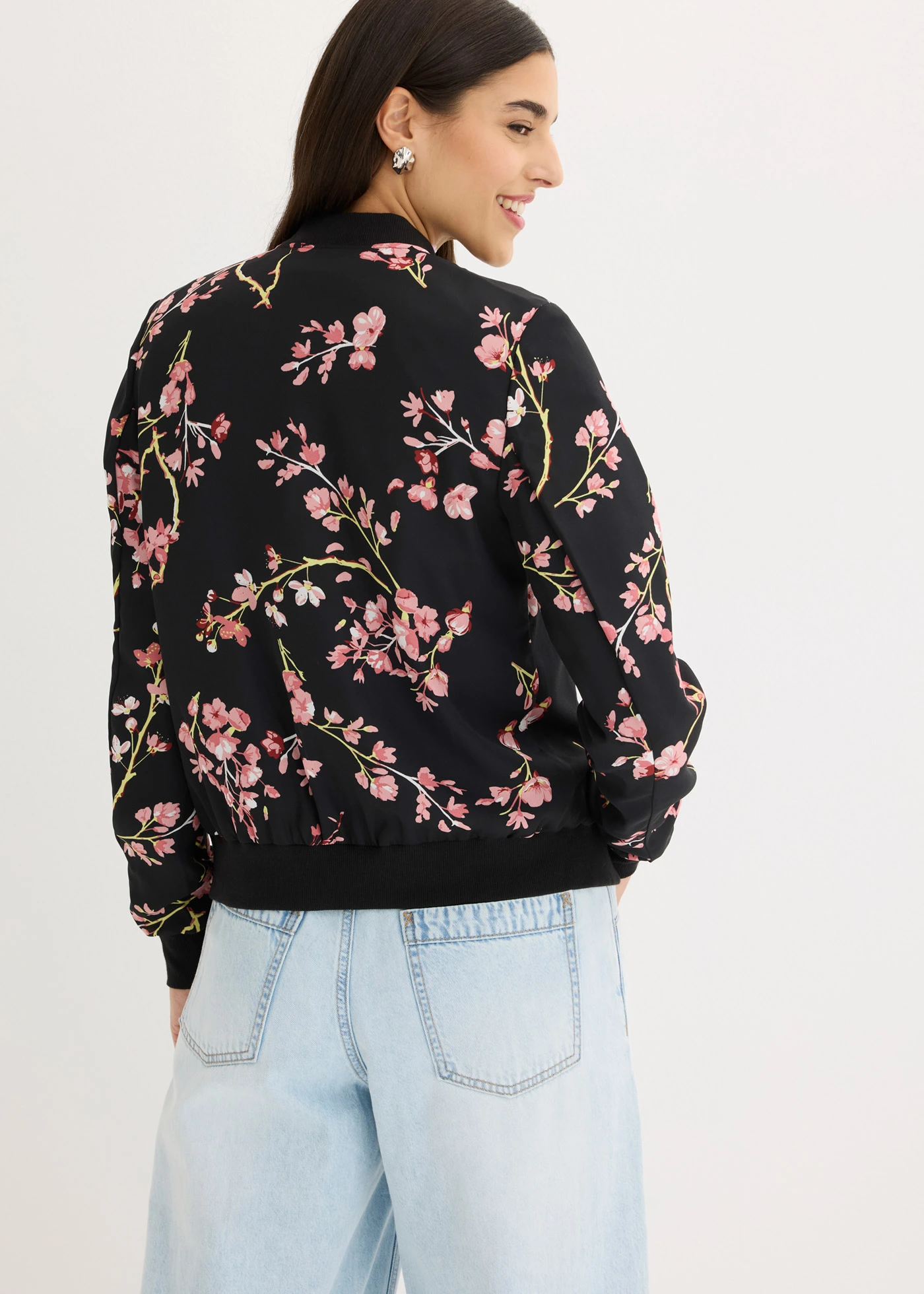 Blouson court • noir-rose floral • Boutique bonprix