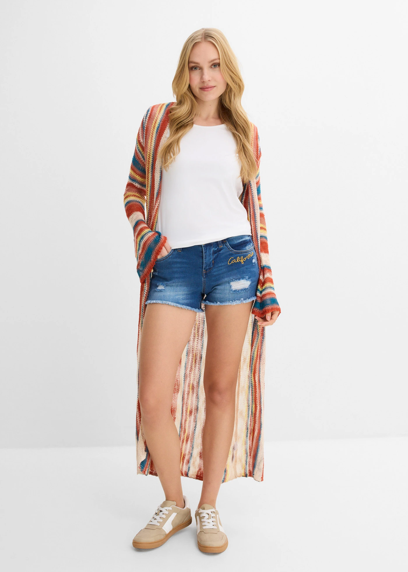 Jeans short met borduursel • blauw denim • bonprix online shop