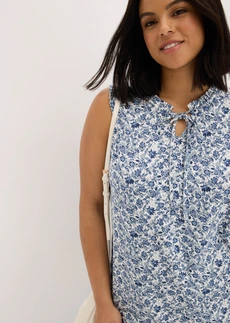Top en jersey viscose • bleu floral plus size • Boutique bonprix